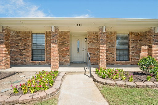 listing main photo