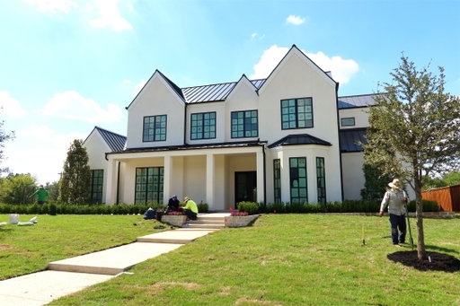 listing main photo