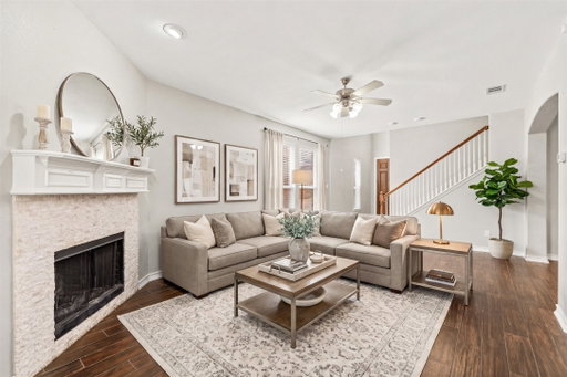 listing main photo