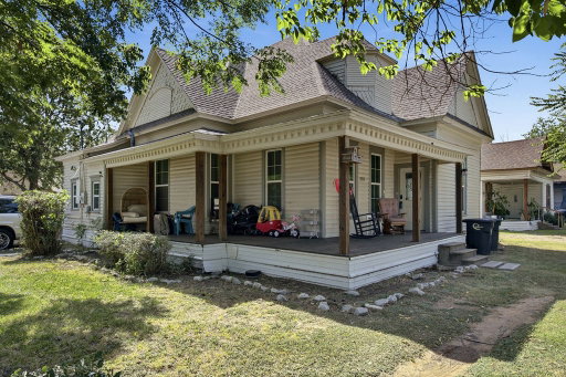listing main photo