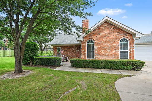 listing main photo