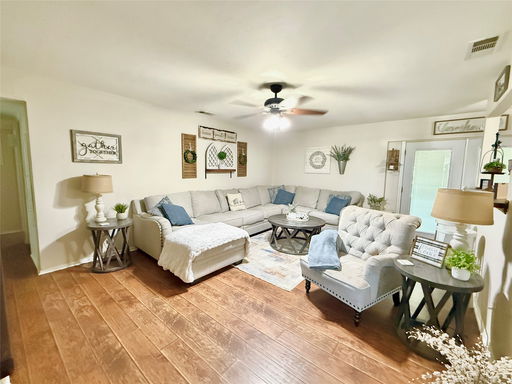 listing main photo