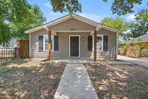 listing main photo