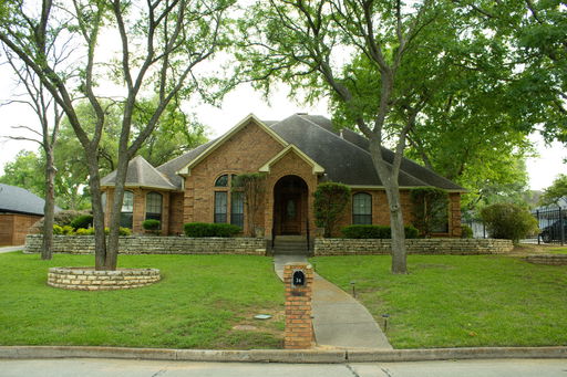 listing main photo
