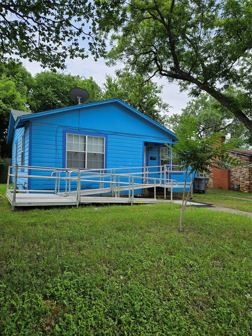 listing main photo