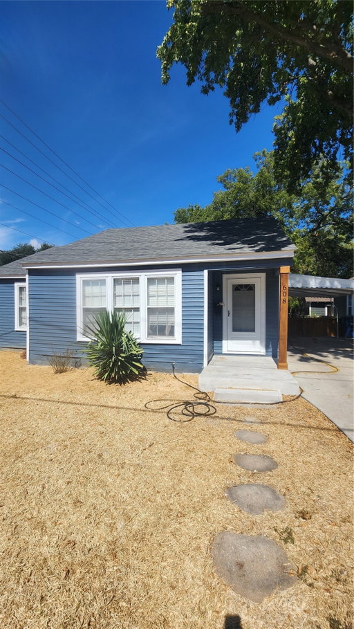listing main photo