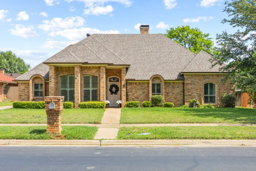 listing main photo