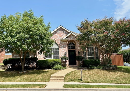 listing main photo