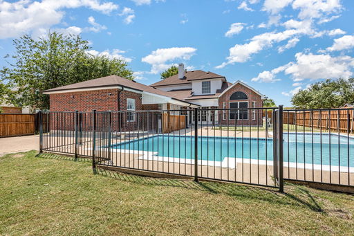listing main photo