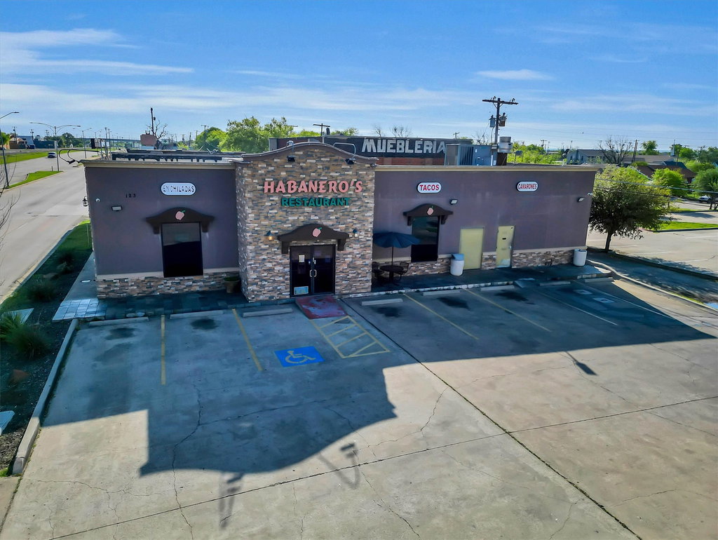 123 E Jefferson St, Grand Prairie, TX 75051