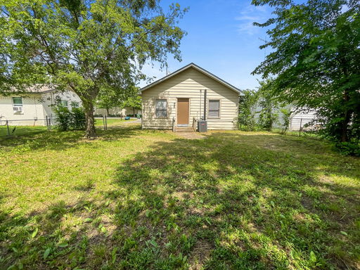 listing main photo