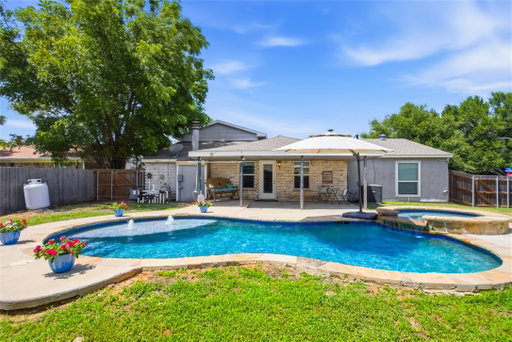 listing main photo