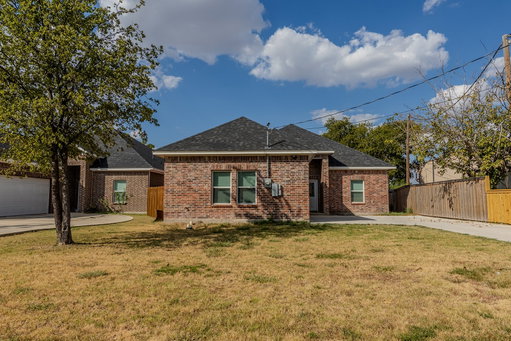 listing main photo