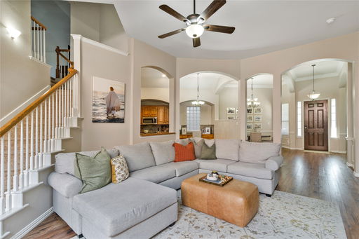 listing main photo