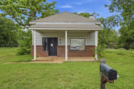listing main photo