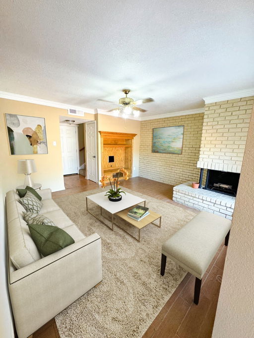 listing main photo