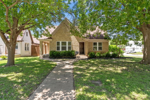 listing main photo