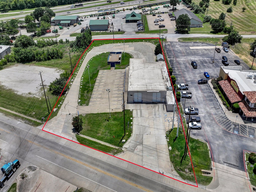 1926 Santa Fe Dr, Weatherford, TX 76086
