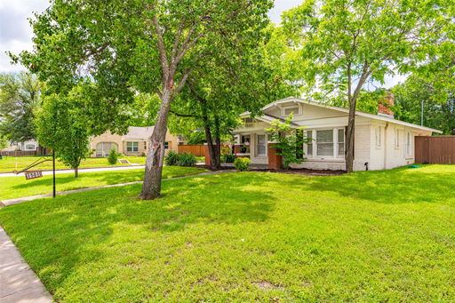 listing main photo