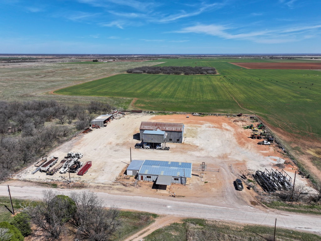 13746 County Road 495, Hawley, TX 79525