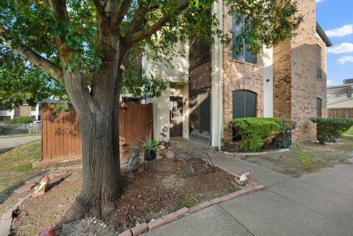 listing main photo