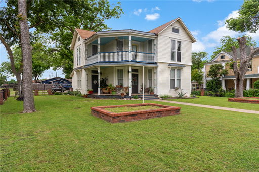 listing main photo