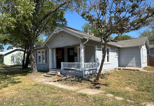 listing main photo