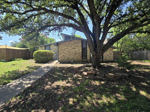 listing main photo