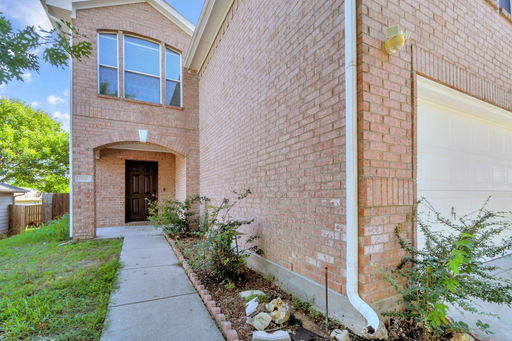 listing main photo