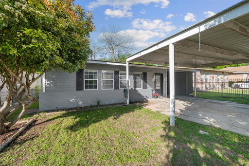 listing main photo