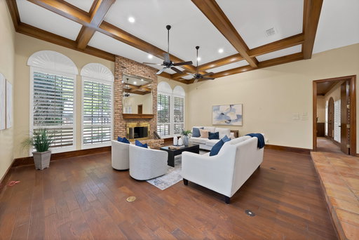 listing main photo