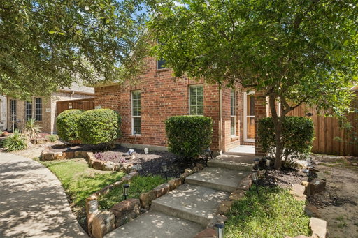 listing main photo