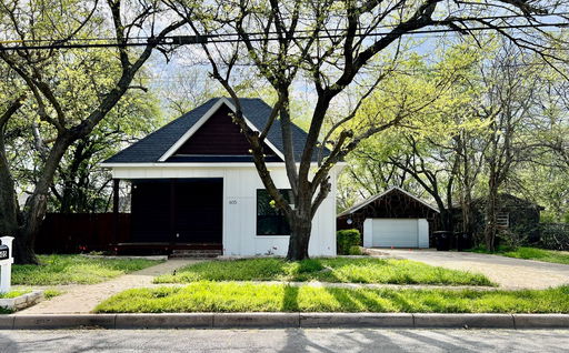 listing main photo
