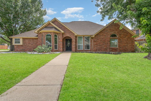 listing main photo