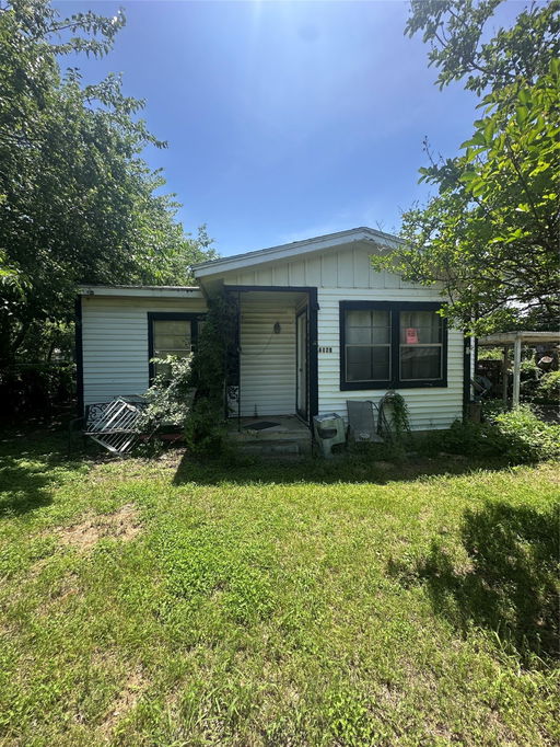 listing main photo