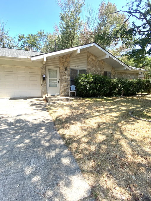 listing main photo