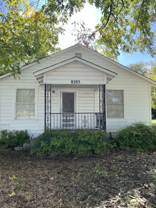 listing main photo
