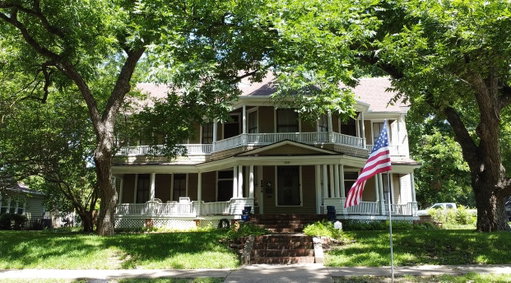 listing main photo