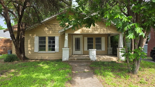 listing main photo