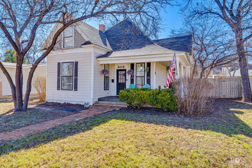 listing main photo