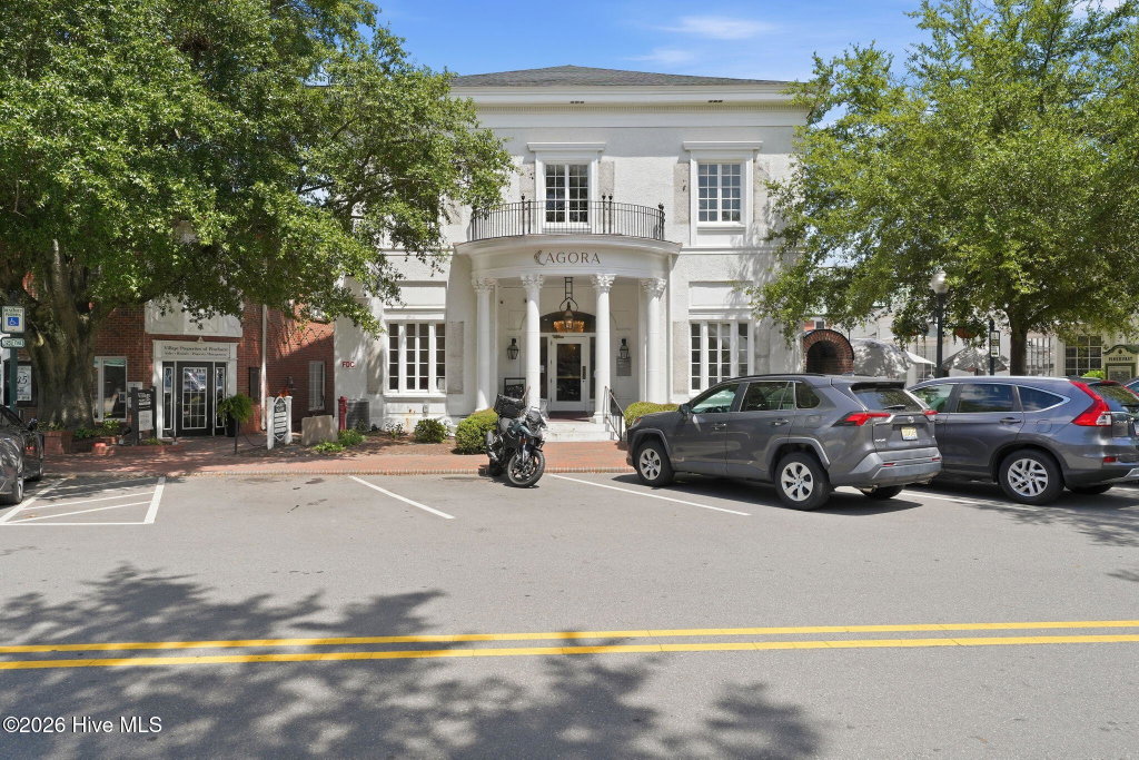15 Chinquapin Rd, Pinehurst, NC 28374
