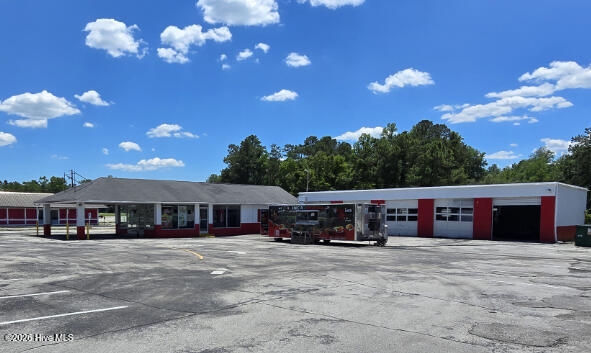 407 W Main St, Havelock, NC 28532