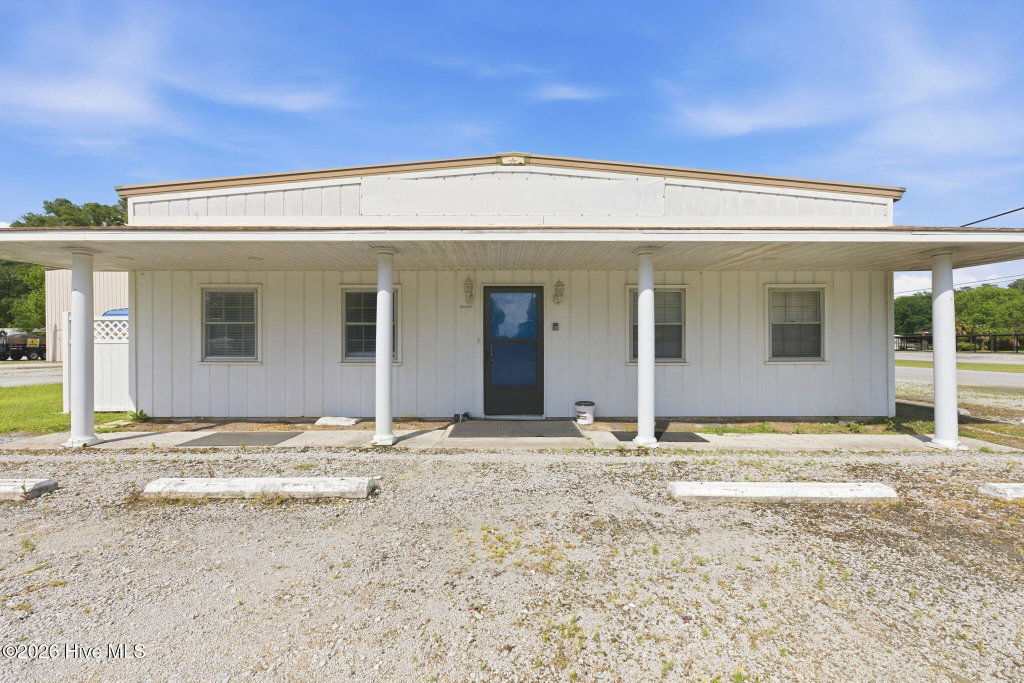 2108 Old Cherry Point Rd, New Bern, NC 28560