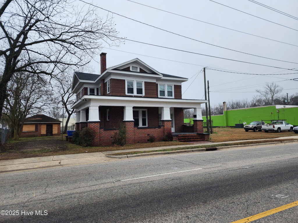 429 Gillespie St, Fayetteville, NC 28301