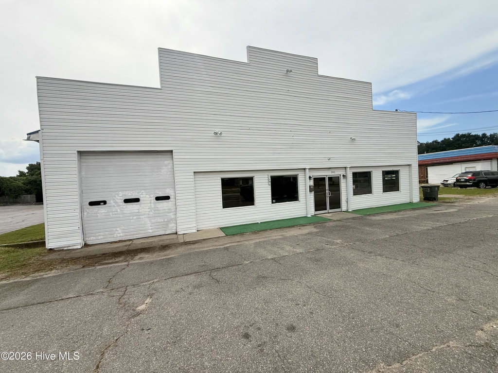 705 W Hamlet Ave, Hamlet, NC 28345