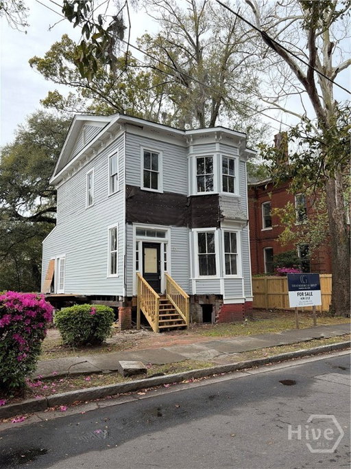 listing main photo