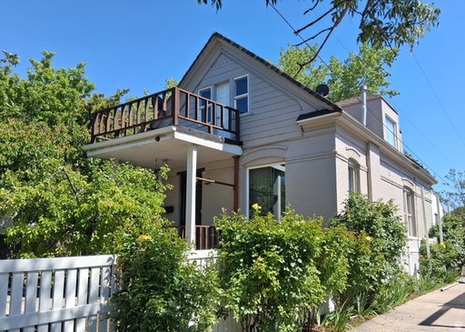listing main photo