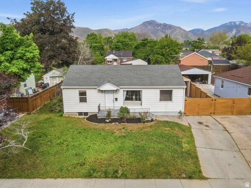 listing main photo