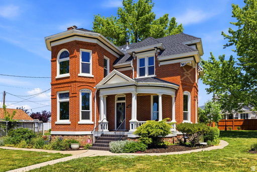 listing main photo