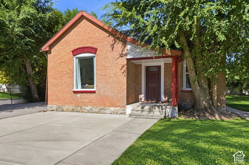 listing main photo